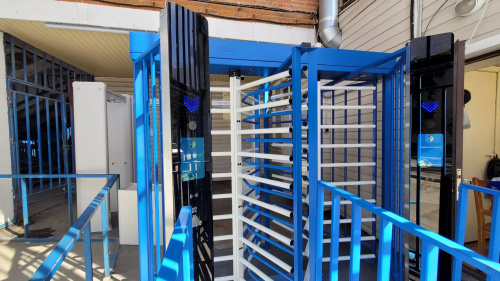 Полноростовый четырехлопастной моторизованный роторный турникет RTD-14.1