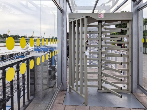 Полноростовый четырехлопастной моторизованный роторный турникет RTD-14.1