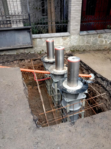 Столб противотаранный электромеханический 800 мм (боллард)