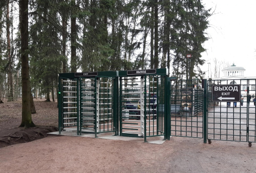 Полноростовый четырехлопастной моторизованный роторный турникет RTD-14.1