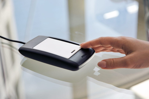 Контрольный считыватель IR15.9 (EMM-HID-MIFARE, защита от копирования)