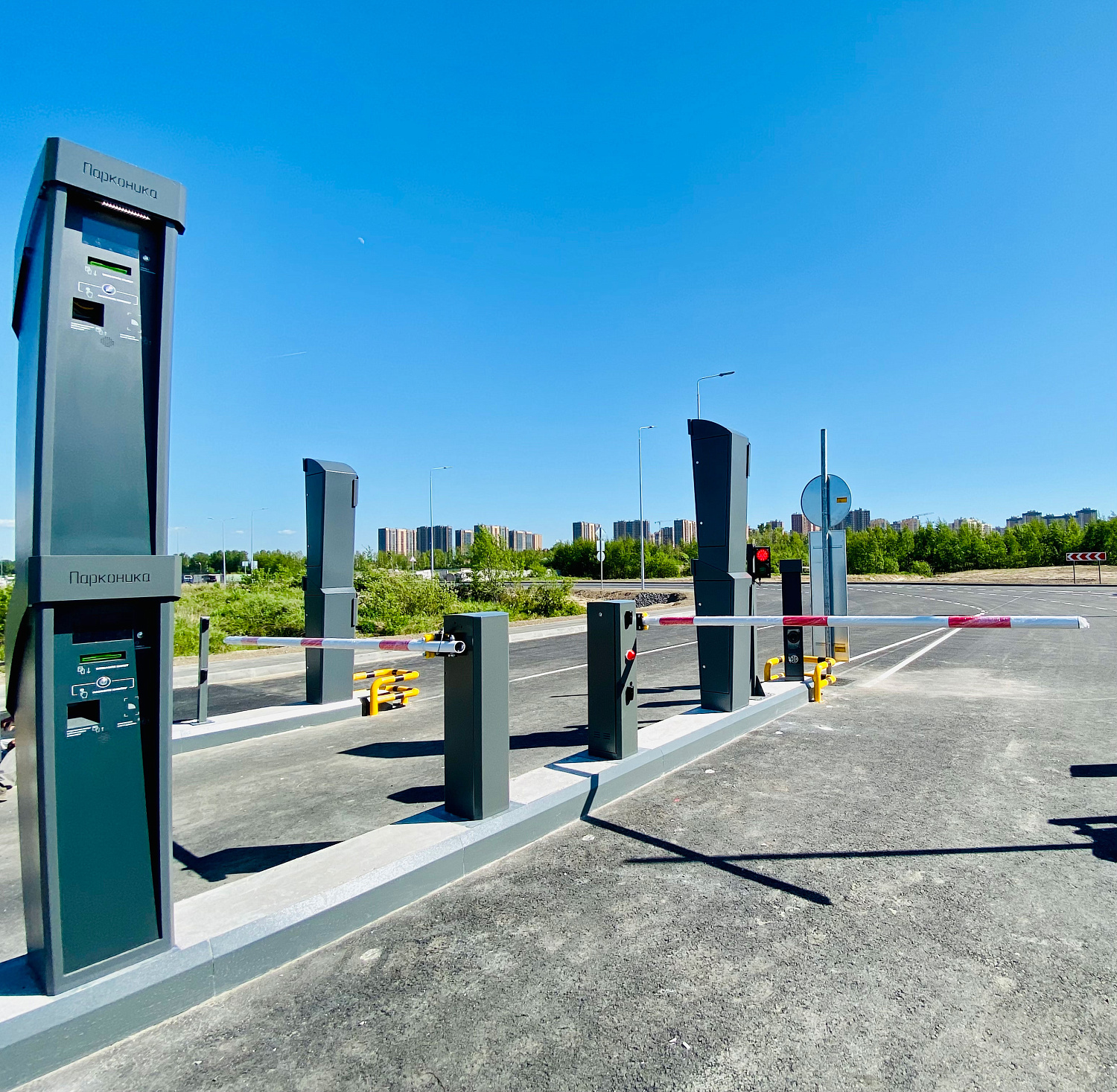 Установка автоматических парковочных систем